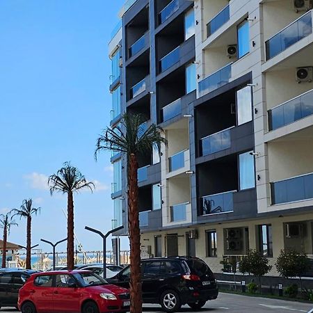 Luxury Aparthotel Promenada In Building Stefan Prima Linie La Mare Năvodari Exterior foto